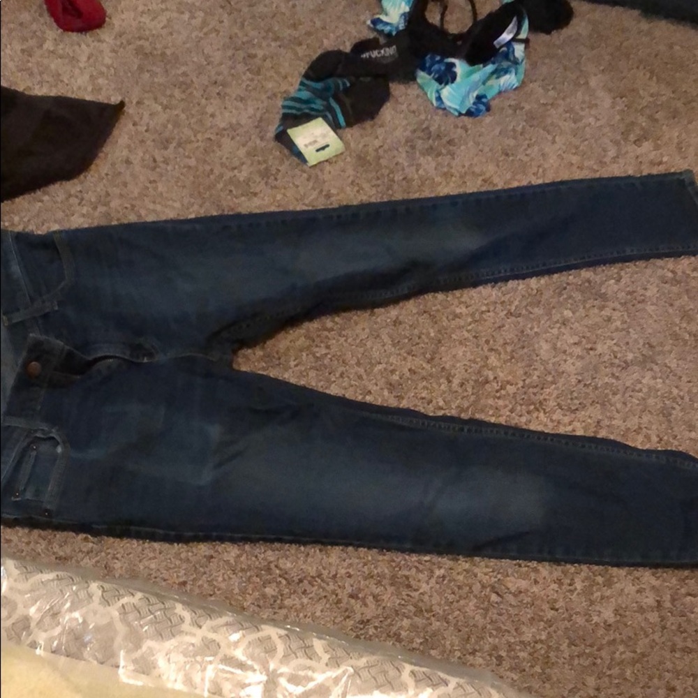 Men’s hollister jeans 32w 32L